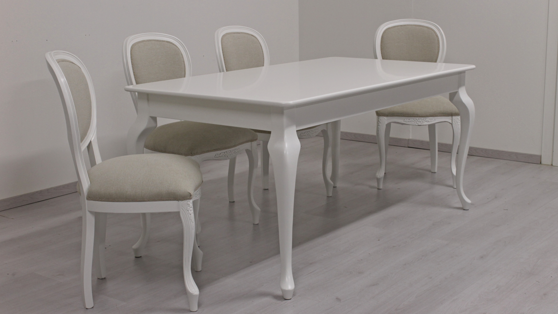 best round dining room tables